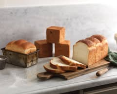 Las Delicias Bakery (20028 International Blvd)