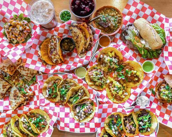 Los Tres Cabrera: Autentica Taqueria