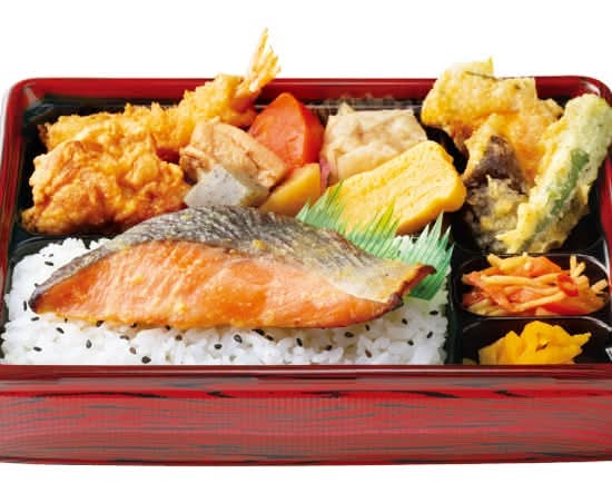 サーモン西京焼きの彩り幕の内弁当 Saikyo miso-grilled salmon colorful makunouchi lunch box