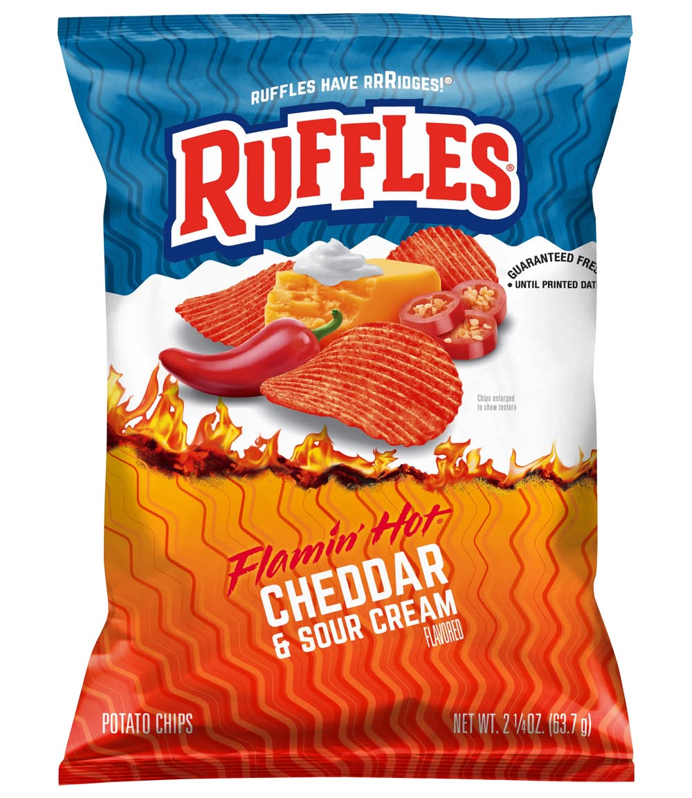 Ruffles Flamin' Hot Potato Chips, Cheddar & Sour Cream (2.25 oz)