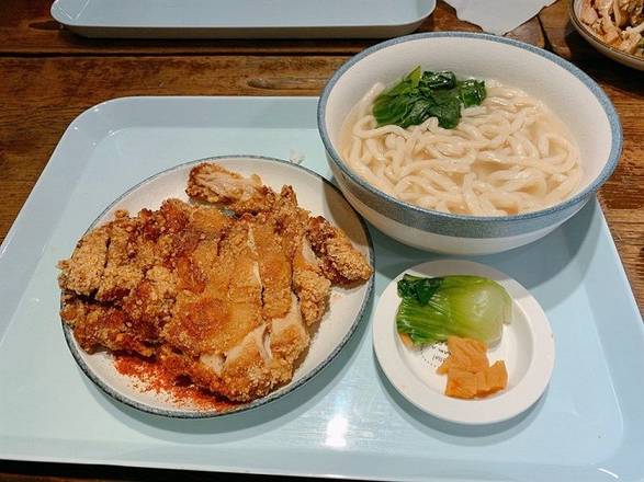 HK Style Chicken Steak Noodle 港式炸雞扒湯麵