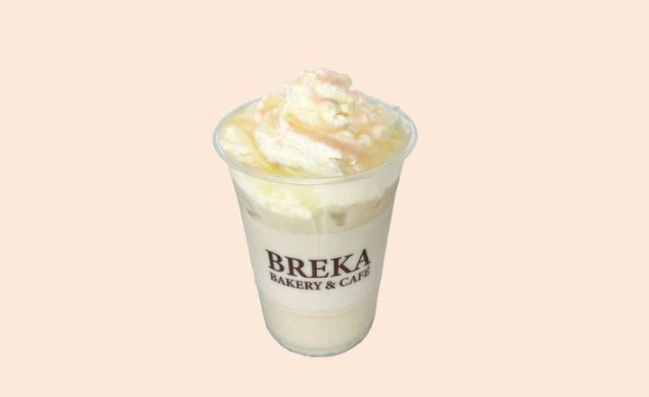 Iced White Chocolate Raspberry Mocha