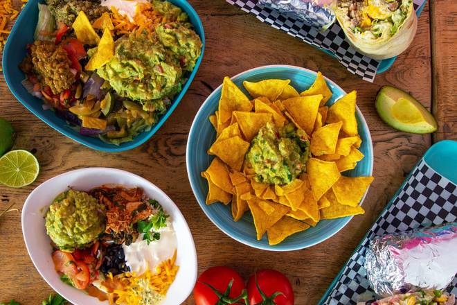 Party of Two : Dishes served with one Chips & one Guacamole