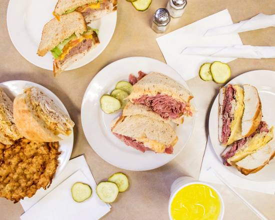 Izzy's (Elm & Garfield)