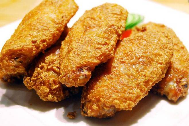 N4. Deep Fried Chicken Wings (炸雞翼)