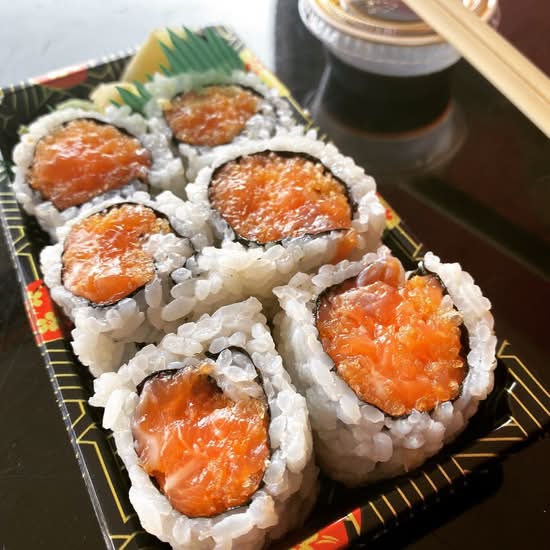 Spicy Salmon Roll