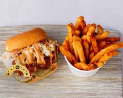Cluck and Smash (4000 San Fernando Road)