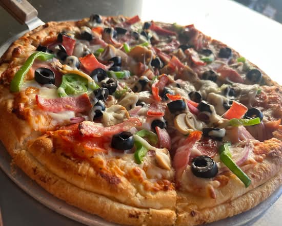 Más pizza (San Salvador)