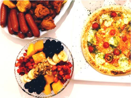 SB Cafe&Dining（アサイーボウル・丼・おつまみ・スイーツ）