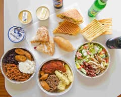 Mi Casa Antigua Veracruzana (1620 SW Roxbury St)