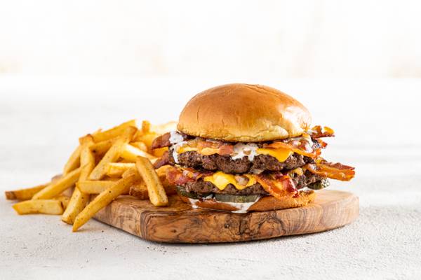 Bacon Rancher Burger*