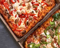 Traze (21-03 45th Road)