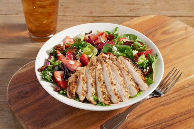 Enlightened Strawberry Fields Salad With Chicken