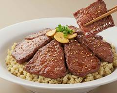 肉とガーリックライス meat&garlic rice