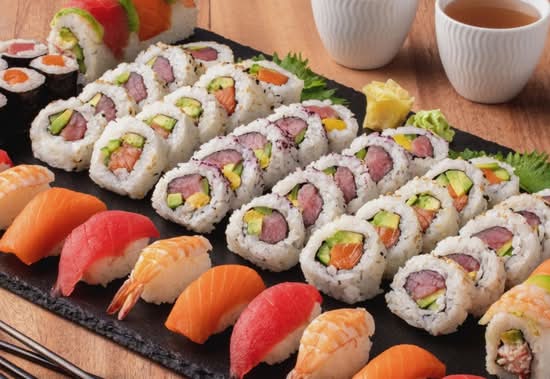URAMAKI SUSHI