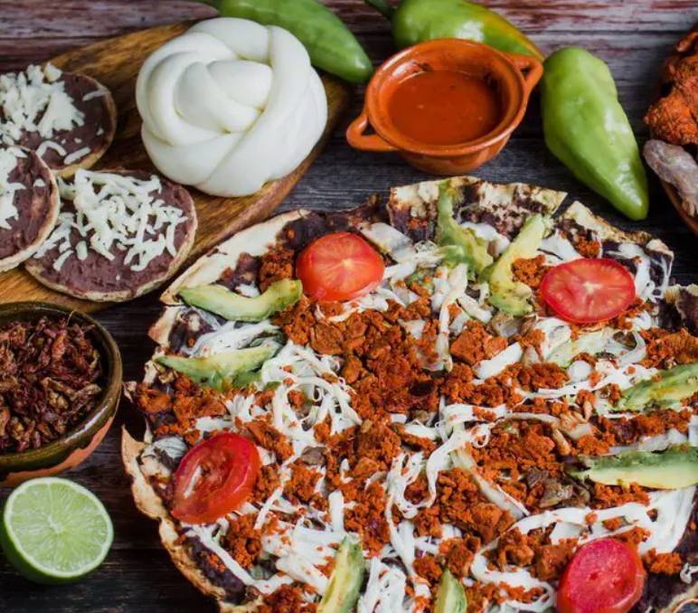 🍕La Tlayuda (Mexican Pizza)🍕