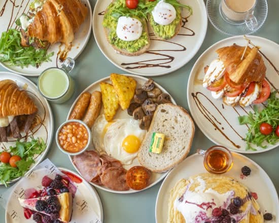 Tomtam Cafe & Bakehouse