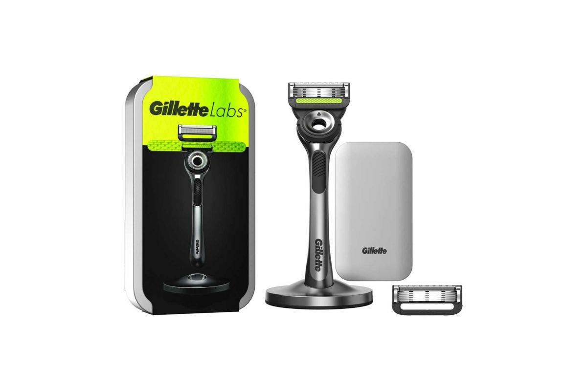 Gillette Labs Razor with Exfoliating Bar, Magnetic Stand, Travel Case and 1 Razor Blades Refill