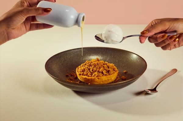 Biscoff Apple Crumble Tart