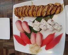 Sakura Sushi (2405 Northeast Diamond Lake Boulevard)