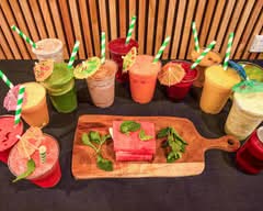 Myanessa Mercato juice bar & smoothies