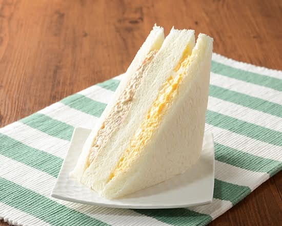 ツナたまごサン ド*