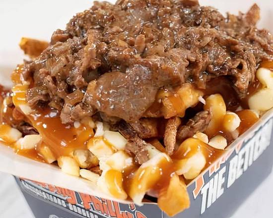 Peppercorn Steak Poutine