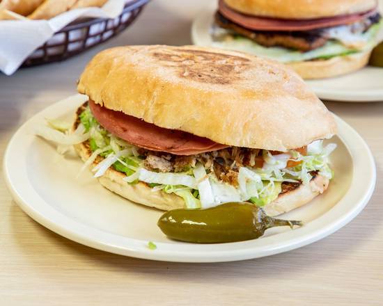 Torta de Arrachera (Philly Steak)