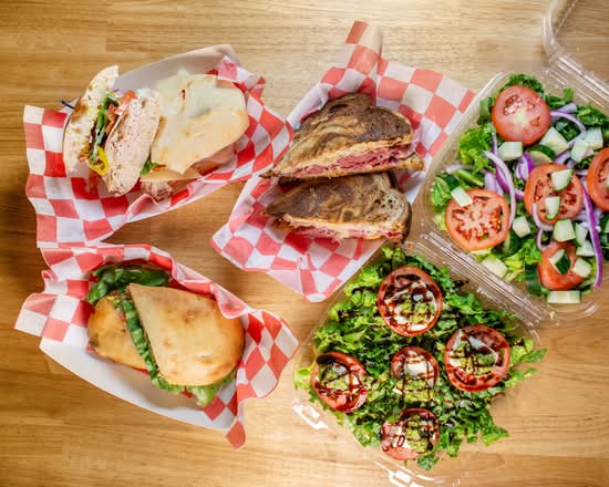 Vinny Bea's Sandwiches (212 W 1st Street)