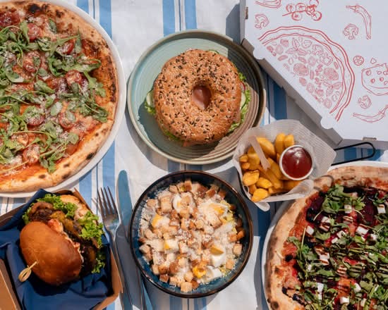 Stacja Caffe & Pizza