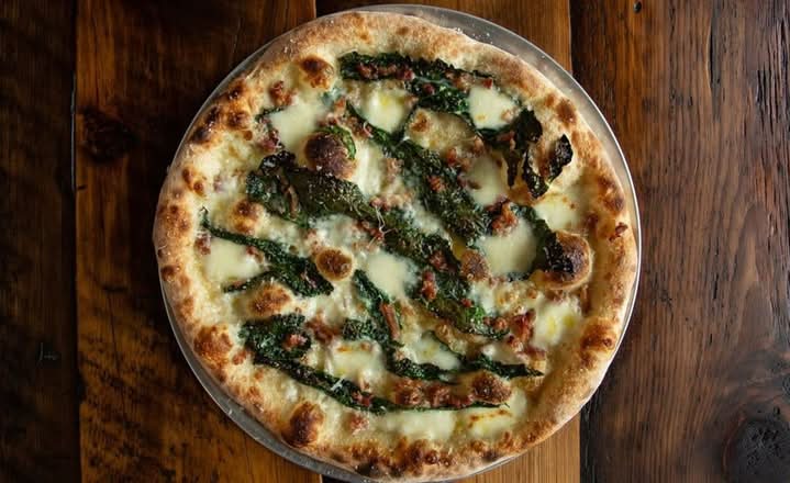 Kale & Bacon (Medium)