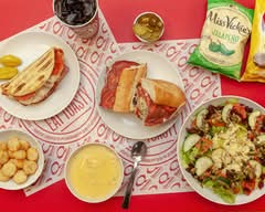 Quiznos (465 E Plumb ln)