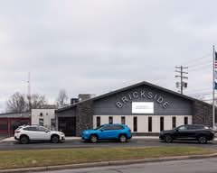 Brickside Bar & Grille [Bridgeport] (101 Lodgeville Rd)