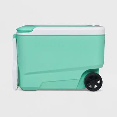 Igloo Wheelie Cool Rolling Cooler 38 Qt, Mint