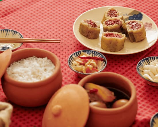 Lua Vietnamese Restaurant (545 Keele St)