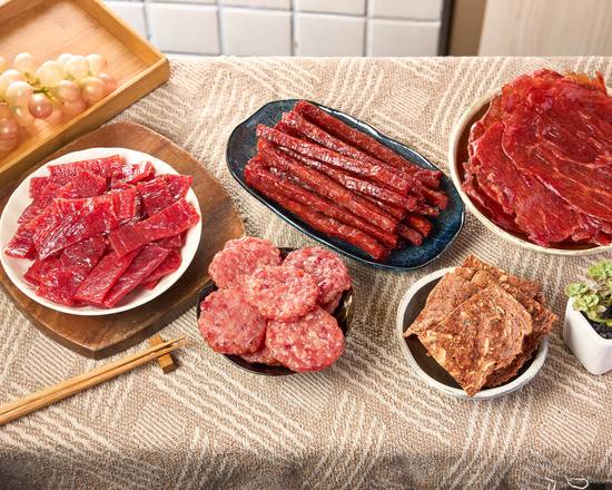金龍肉乾 (南門本舖)
