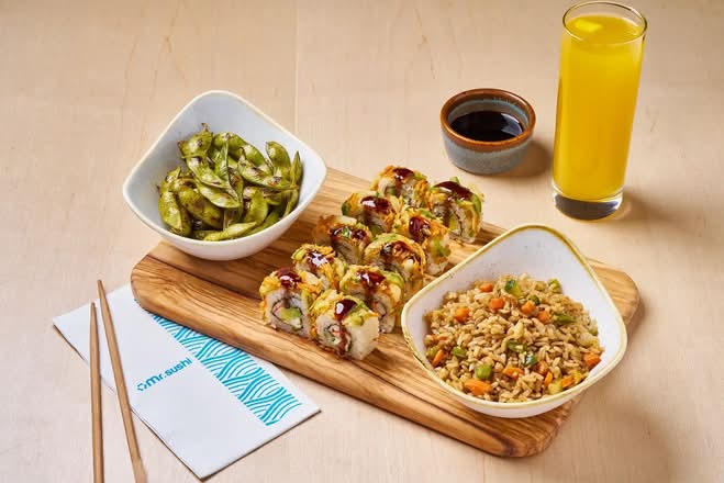 Combo Lunch Box - Entrada, Arroz, Rollo y Agua