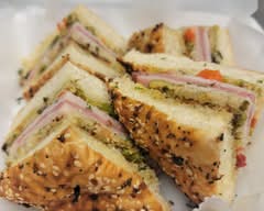 Rouge Rabbit (8550 United Plaza Blvd)