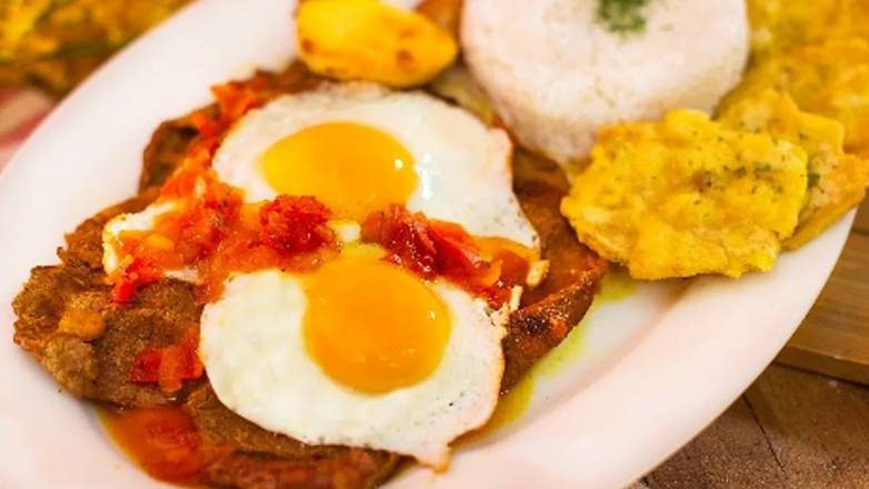 Stew Steak with Sunny Side Eggs (bistek a caballo)
