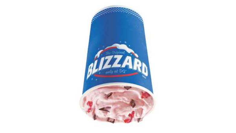 Choco-dipped Strawberry Blizzard®