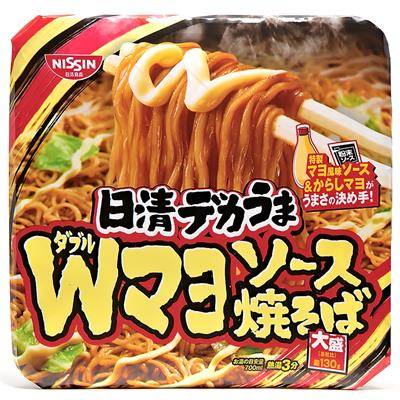 日清食品　日清デカうま　Wソース焼そば　１５３ｇ