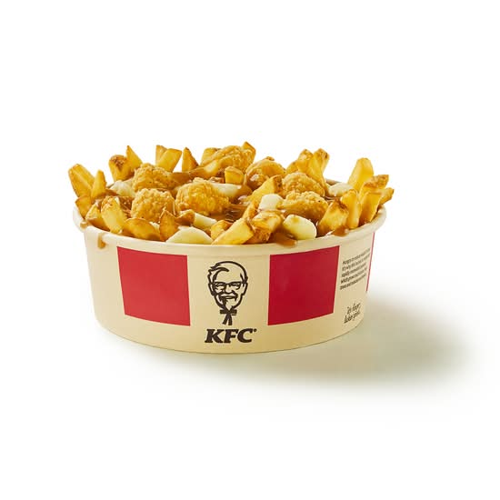 Large Popcorn Chicken Poutine
