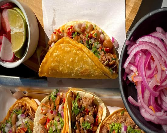 Tacos De Birria “El Compa Gordo” (Tijuana)