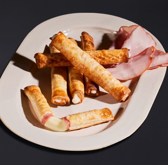 Garlic Mozza Sticks Jamón