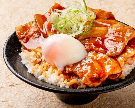 温玉辛味噌ぶたバラ丼 Grilled Pork Rice Bowl (Pork Belly) + Spicy Miso＆Soft-Boiled Egg