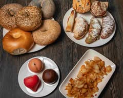 Monroe Bagel and Pastry Cafe (627 Spotswood Englishtown Rd)