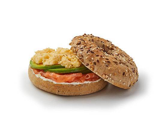 Bagel Salmón Y Aguacate