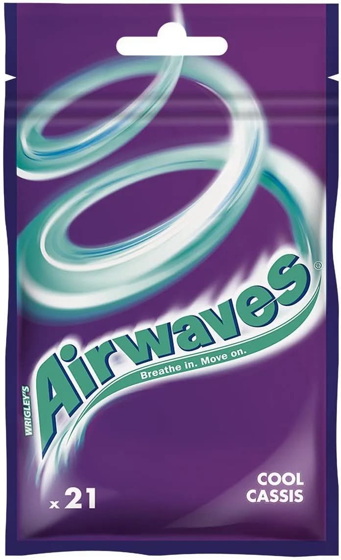 Guma do żucia Airwaves Cool Cassis drażetki, torebka 29 g (21 szt.)
