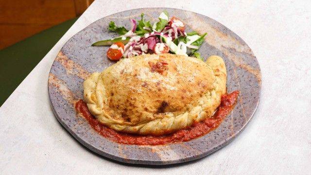 Manhattan Calzone