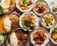 中華＆エスニック料理　渋谷半地下食堂